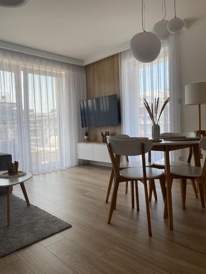 Apartament Nadmorski Z Basenem Klifowa 레왈 외부 사진